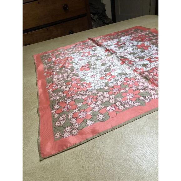 Vintage 1960s 100% Polyester Coral Floral Vena Scarf 22” - Picture 6 of 7